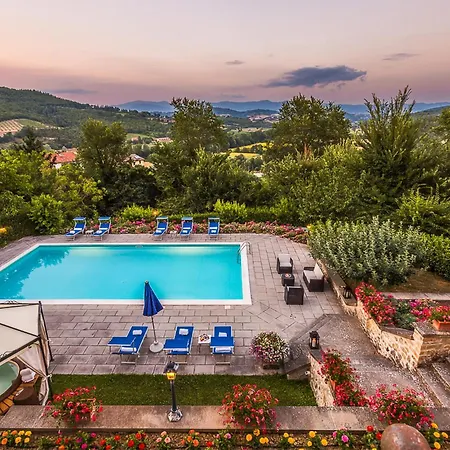 Lovely In With Jacuzzi Monterchi