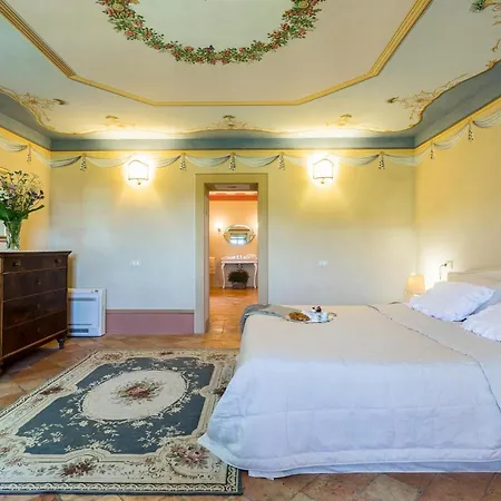 بيت للعطل Pet Friendly In *