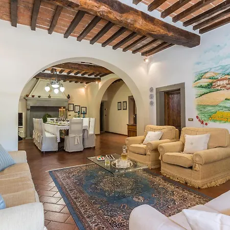 بيت للعطل Pet Friendly In *