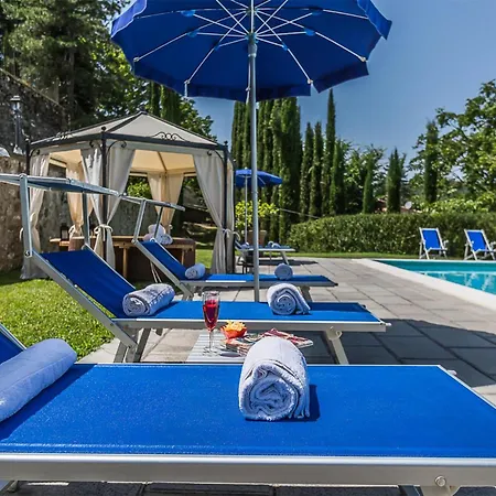 Lovely In With Jacuzzi Vakantiehuis *